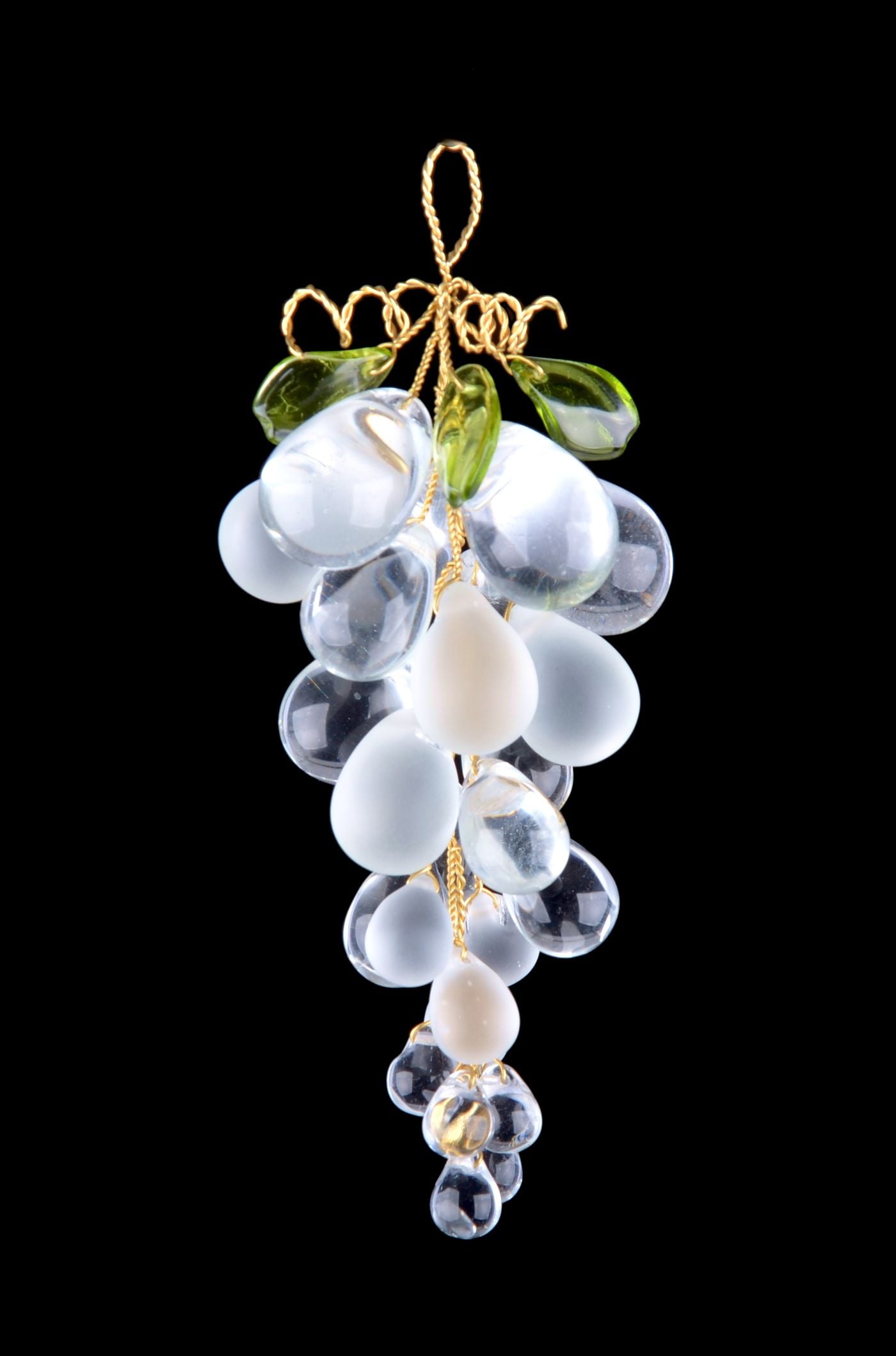 Decorative glass grape cluster - clear
