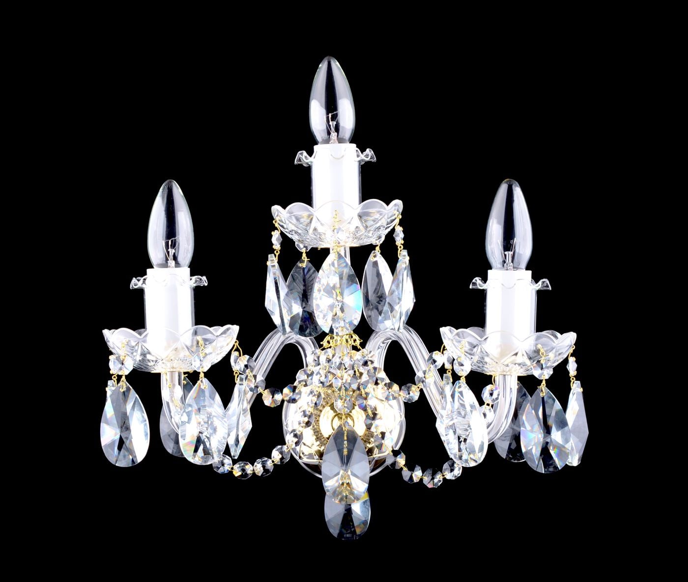 SOFIA wall sconce with 3 arms and almond-shaped drops